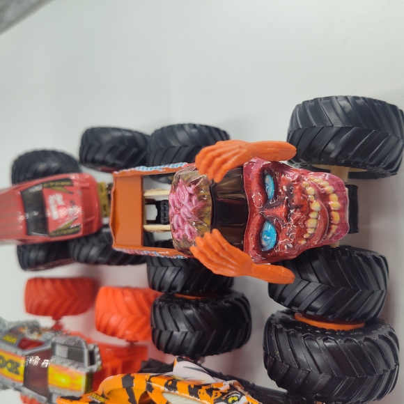 Monster Truck Toy Set - Multicolor - Picture 7 of 12